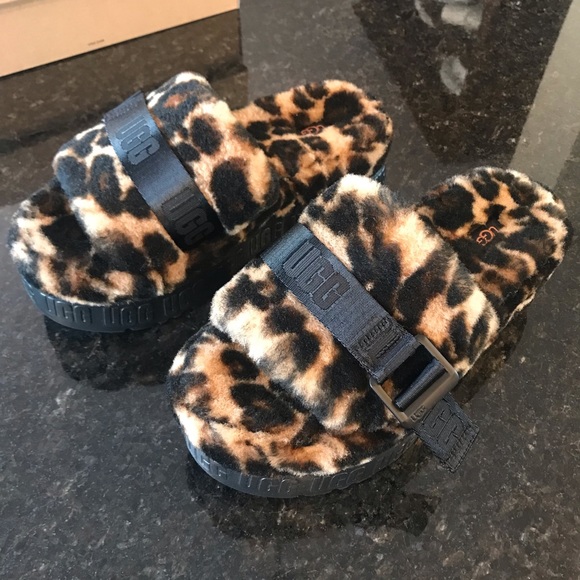 New UGG Fluffita Panther Print Slippers, Leopard Print Slides, Caramel Slip Ons - Picture 3 of 16